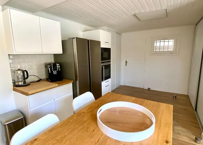 Ocean - Piscine, 500 Metres De La *